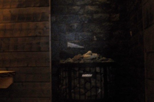 kiviseinä-seinälaatta-laatoitus-sauna